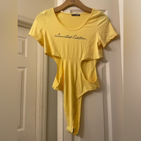 FashionNova Limited Edition Bodysuit - Picture 6 of 10